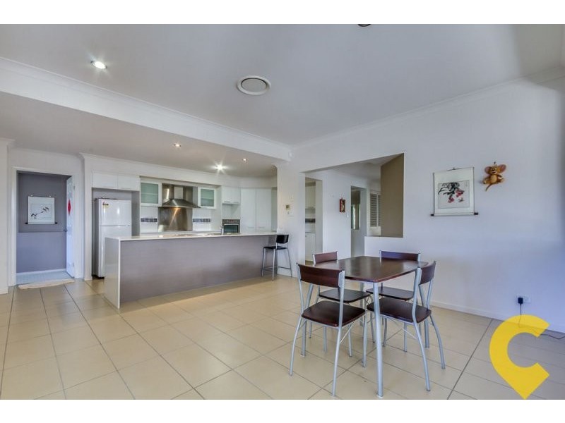 19 Dennis Vale Drive, Daisy Hill QLD 4127