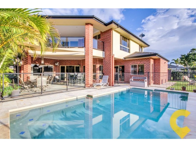 33 The Avenue, Windaroo QLD 4207