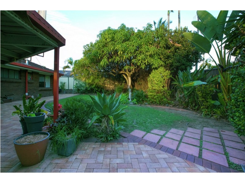 17 Westmoreland Boulevard, Springwood QLD 4127