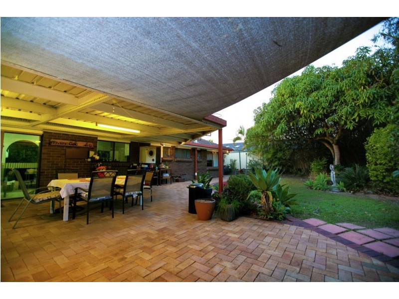 17 Westmoreland Boulevard, Springwood QLD 4127
