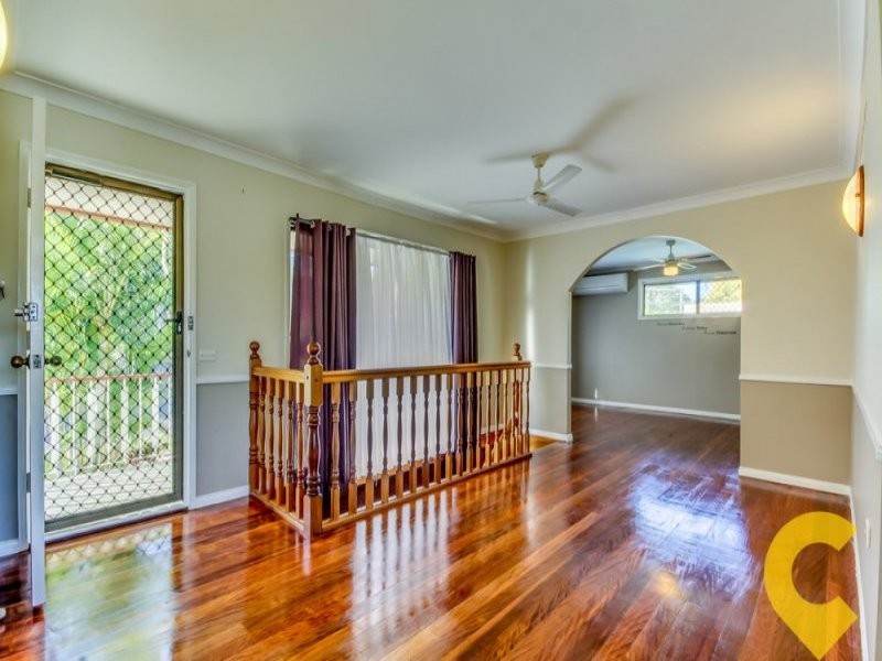 11 Karoonda Crescent, Rochedale South QLD 4123