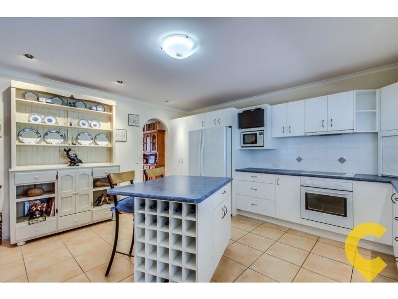 11 Dornock Drive, Boronia Heights QLD 4124