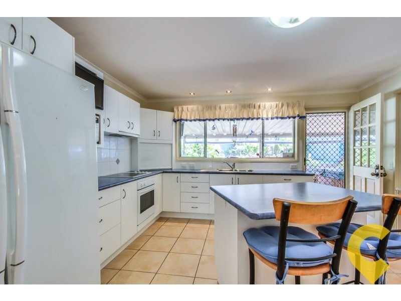 11 Dornock Drive, Boronia Heights QLD 4124