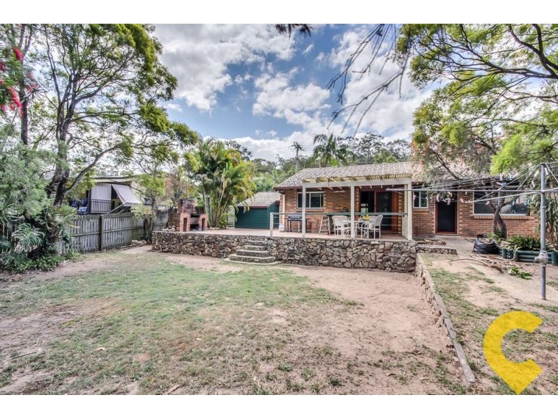 5 Deloraine Drive, Springwood QLD 4127