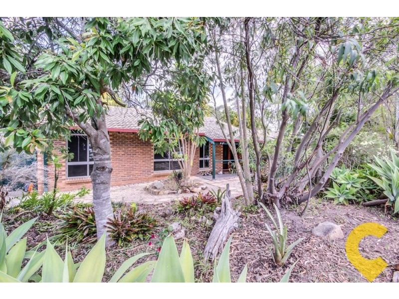 5 Deloraine Drive, Springwood QLD 4127