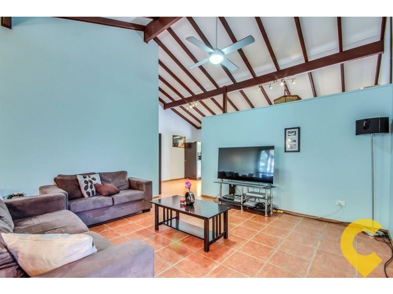 5 Deloraine Drive, Springwood QLD 4127