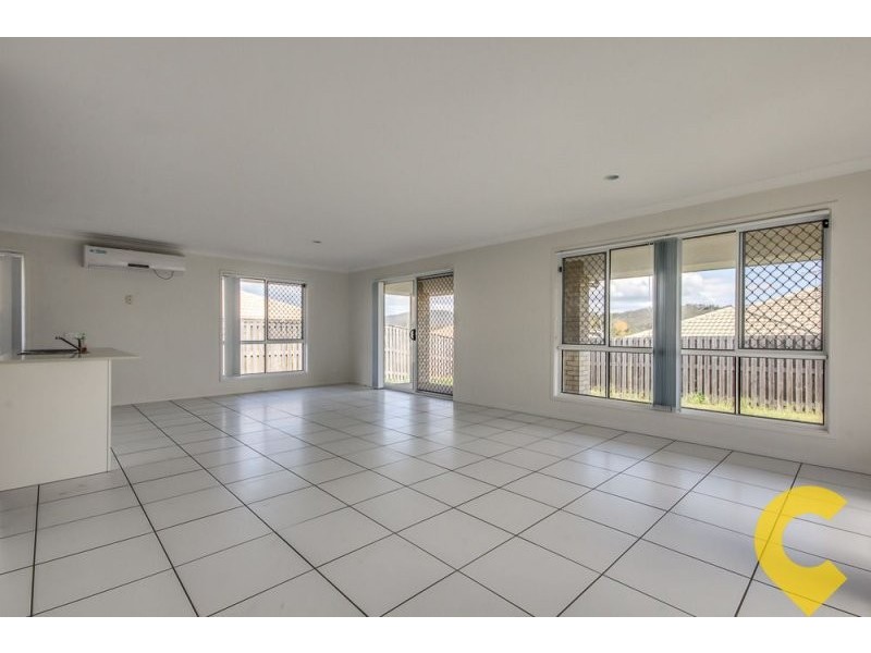 34 Sunridge Circuit, Windaroo QLD 4207