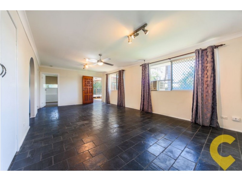 61 Warrener St, Nerang QLD 4211