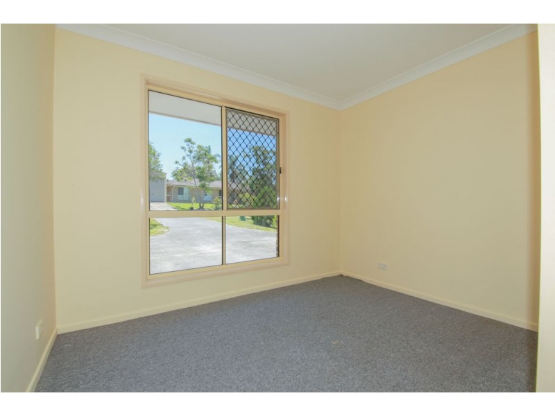 5 Maggie Ct, Edens Landing QLD 4207