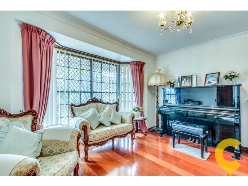 9 Kurru Street, Eight Mile Plains QLD 4113