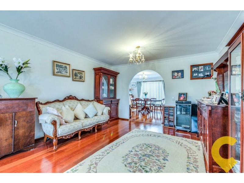 9 Kurru Street, Eight Mile Plains QLD 4113