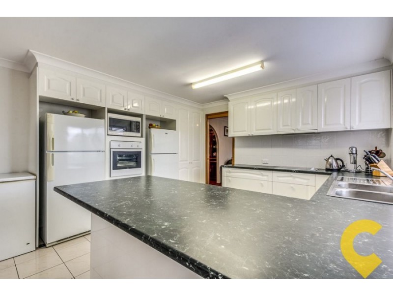 9 Kurru Street, Eight Mile Plains QLD 4113