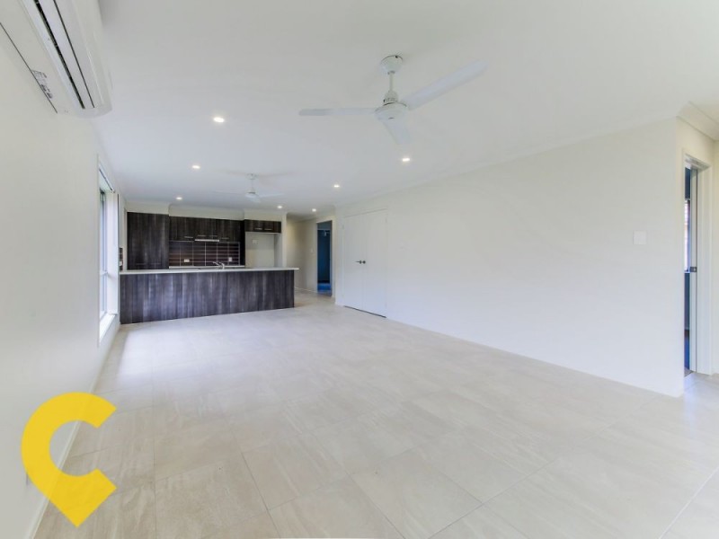 4 Denham Cct, Willow Vale QLD 4209