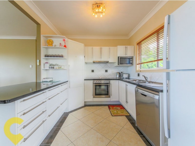3 Benbow Court, Springwood QLD 4127