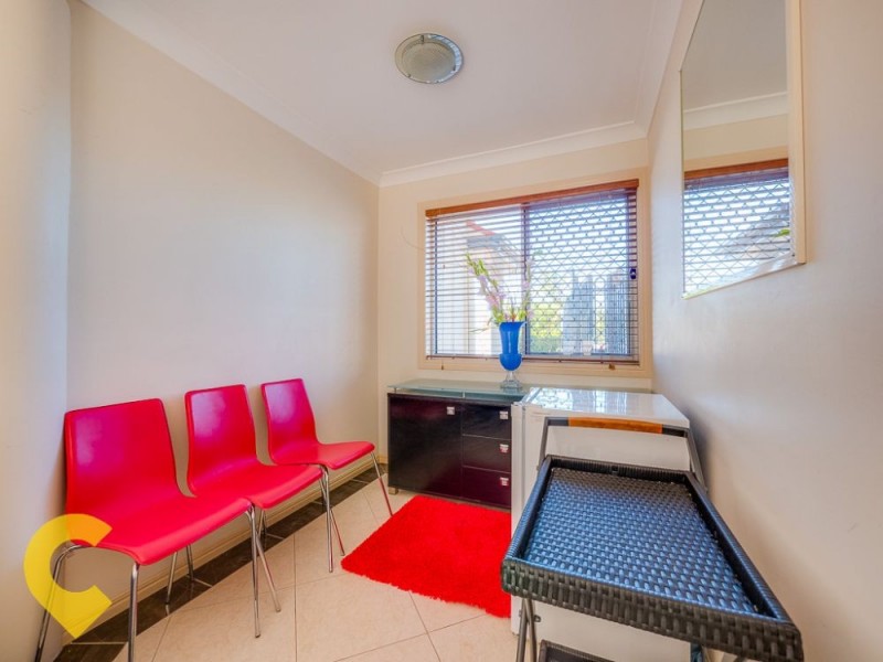 3 Benbow Court, Springwood QLD 4127