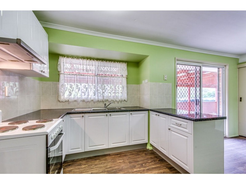 26 Colisa Crescent, Regents Park QLD 4118