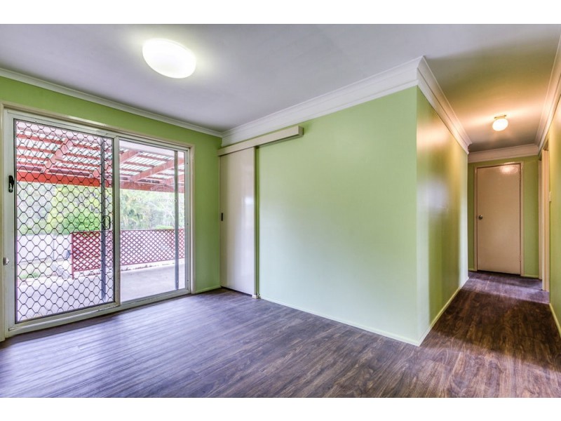 26 Colisa Crescent, Regents Park QLD 4118