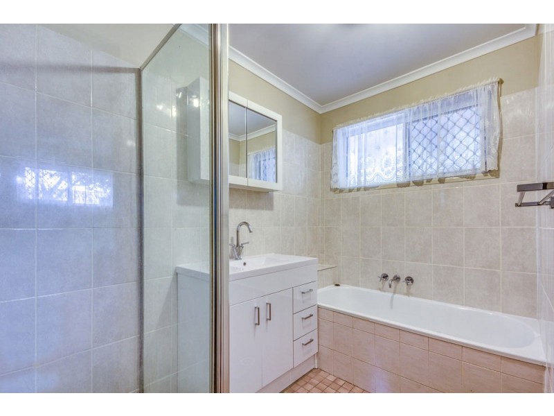 26 Colisa Crescent, Regents Park QLD 4118