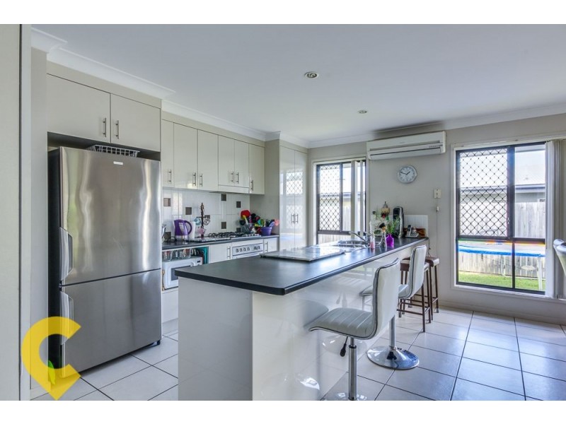 34 Stoneleigh Way, Holmview QLD 4207
