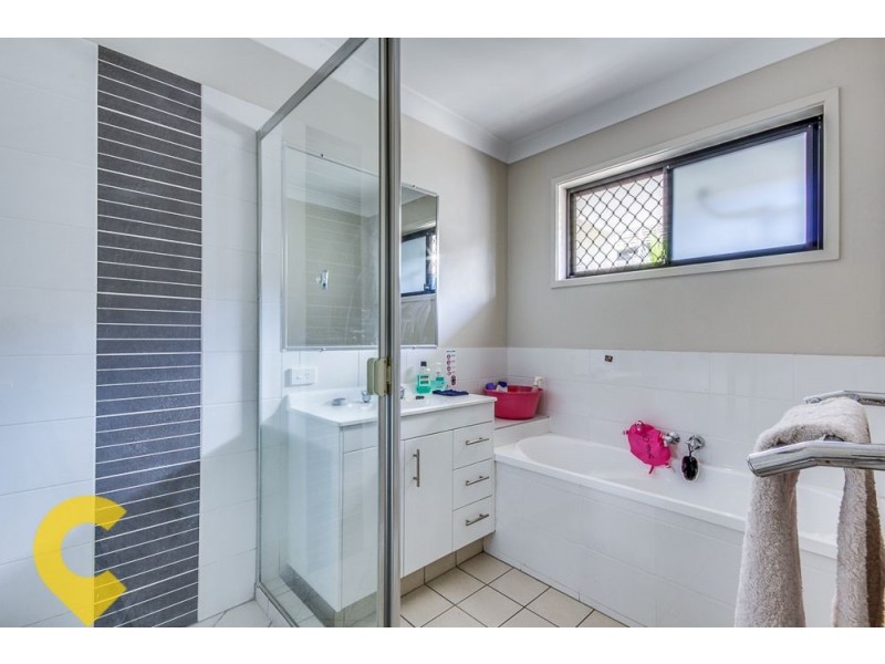 34 Stoneleigh Way, Holmview QLD 4207