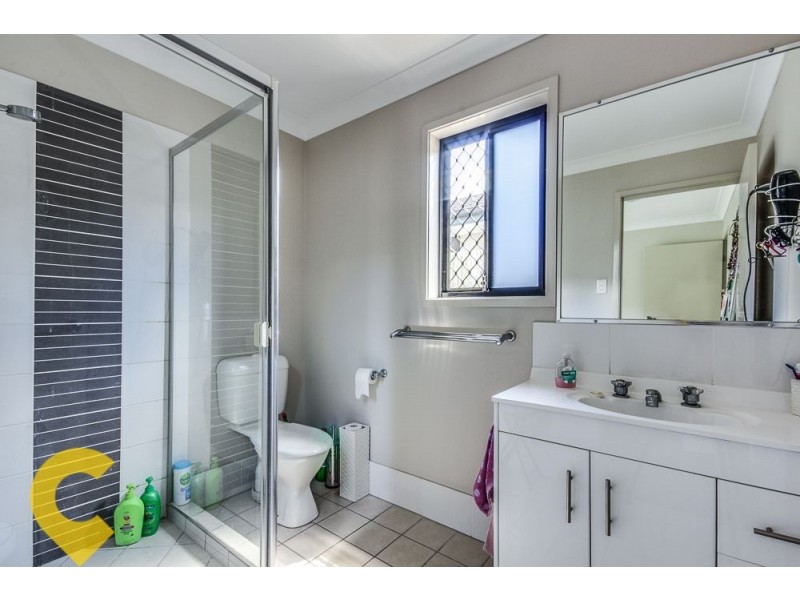 34 Stoneleigh Way, Holmview QLD 4207