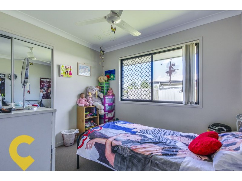 34 Stoneleigh Way, Holmview QLD 4207