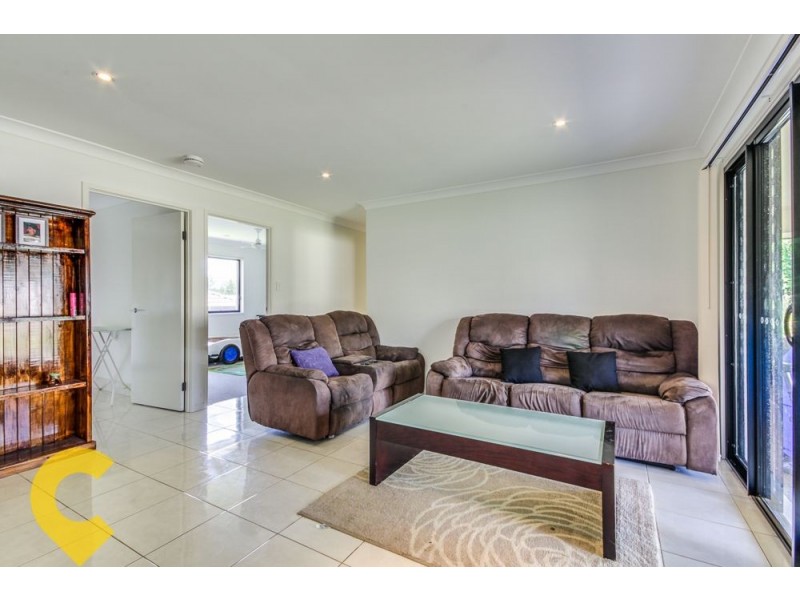 12 Bellthorpe Crescent, Waterford QLD 4133