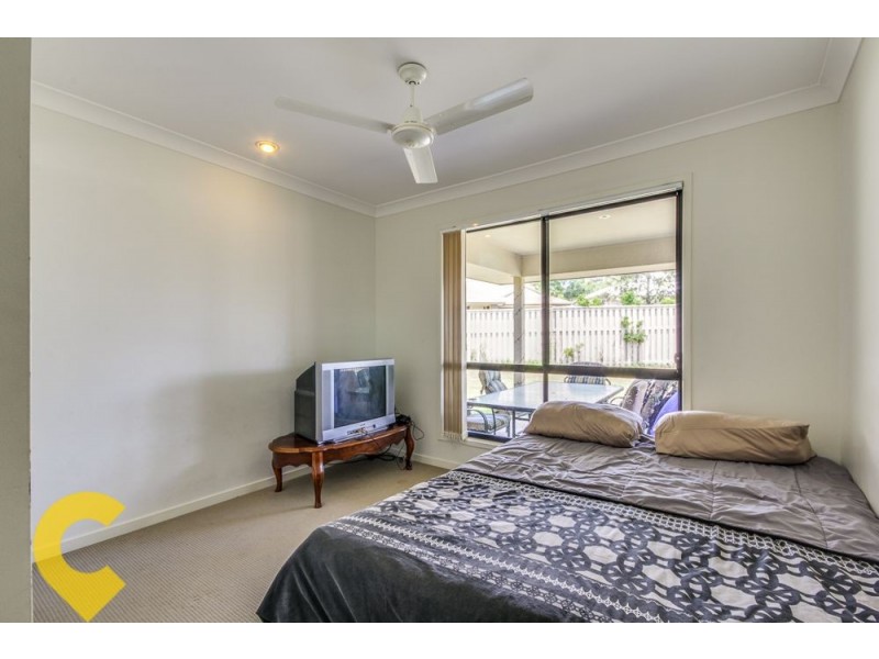 12 Bellthorpe Crescent, Waterford QLD 4133
