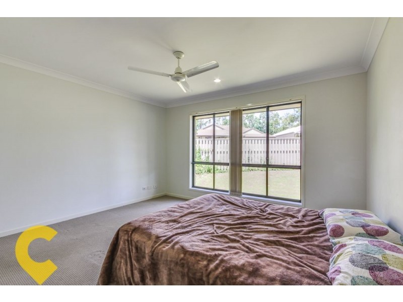 12 Bellthorpe Crescent, Waterford QLD 4133
