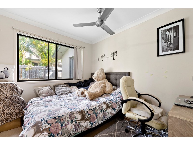 9 Saltram Avenue, Holmview QLD 4207