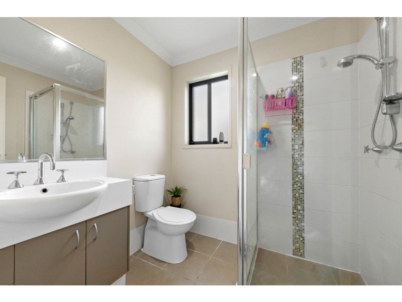 9 Saltram Avenue, Holmview QLD 4207