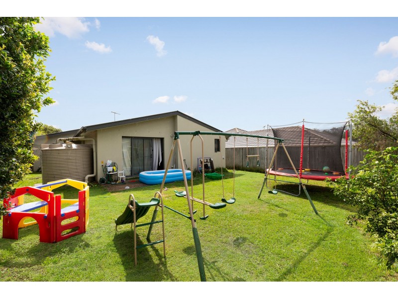 9 Saltram Avenue, Holmview QLD 4207