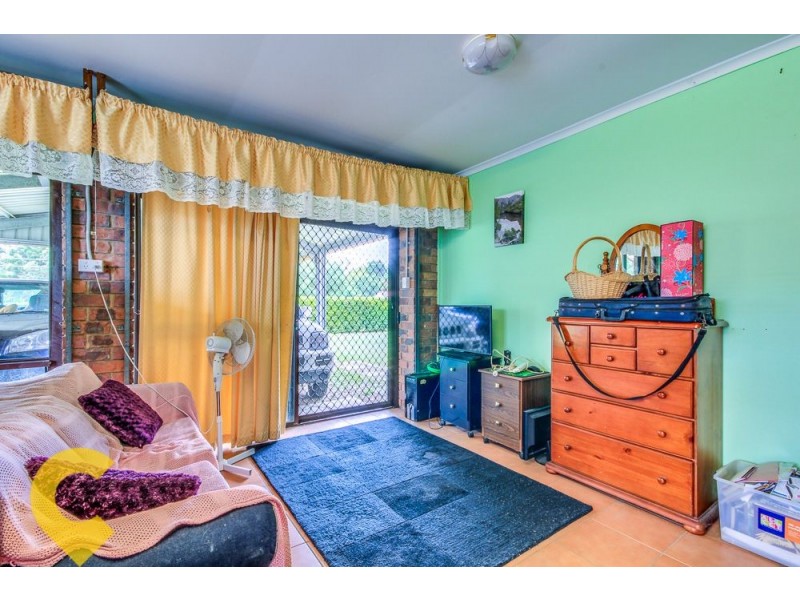 24 Logan Parade, Logan Reserve QLD 4133