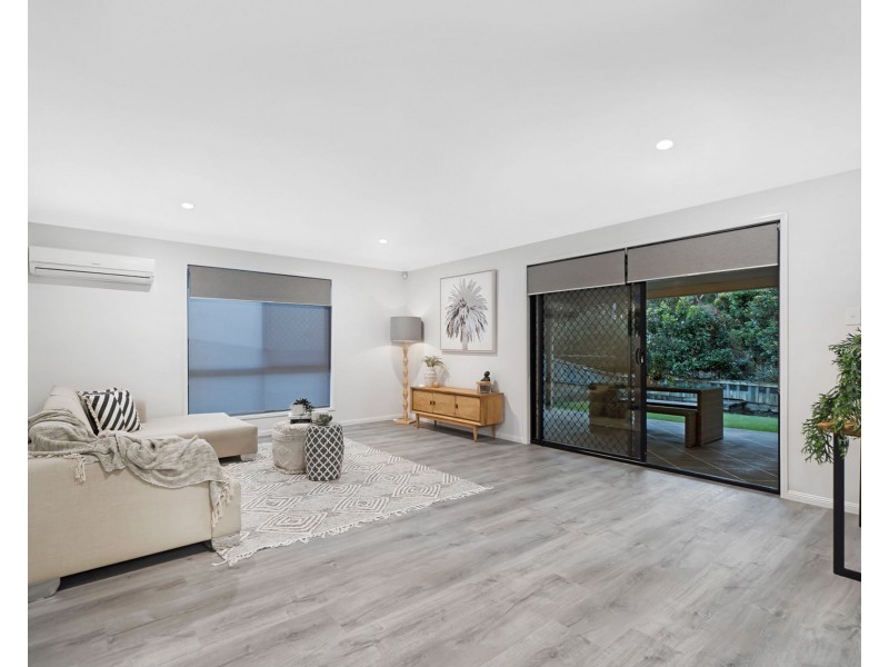23 Burlington Terrace, Springfield Lakes QLD 4300