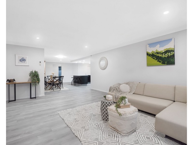 23 Burlington Terrace, Springfield Lakes QLD 4300