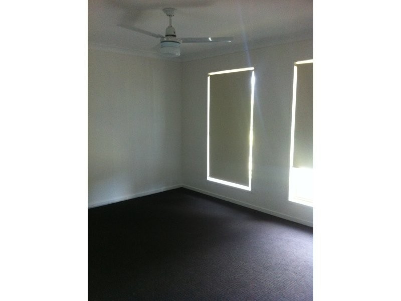 8 Breezeway Drive, Bahrs Scrub QLD 4207