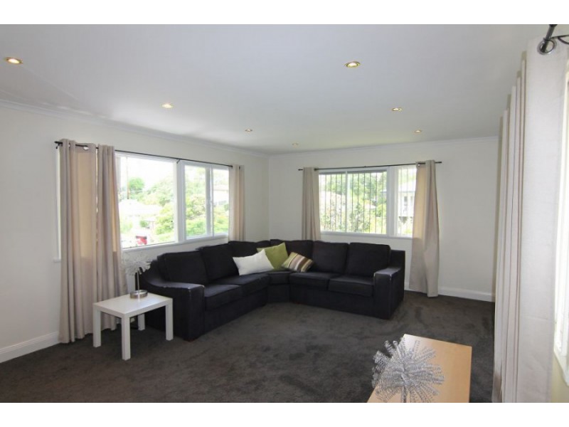 16 Breslin Street, Carina QLD 4152