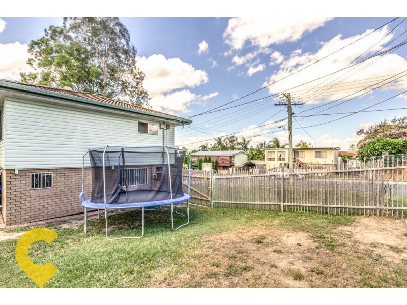 36 Woody Avenue, Kingston QLD 4114