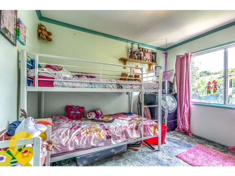 36 Woody Avenue, Kingston QLD 4114
