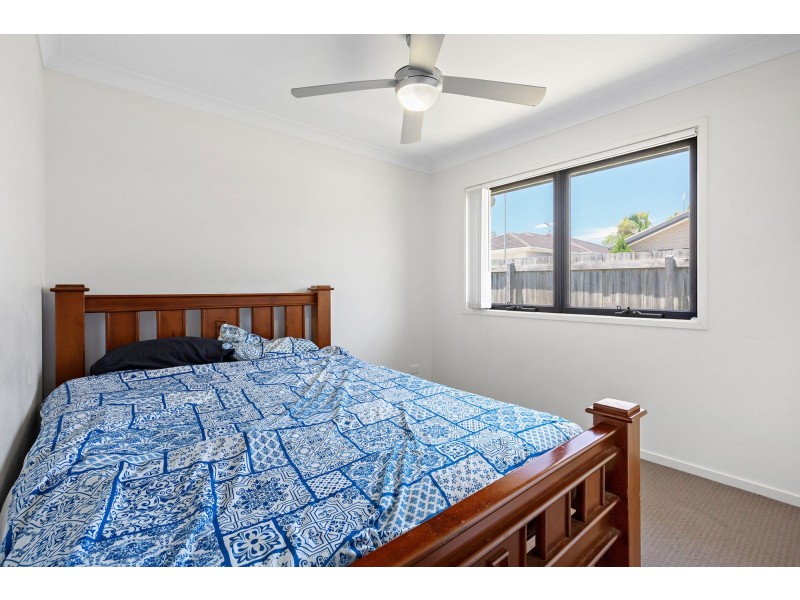 7 Pine Grove Drive, Crestmead QLD 4132