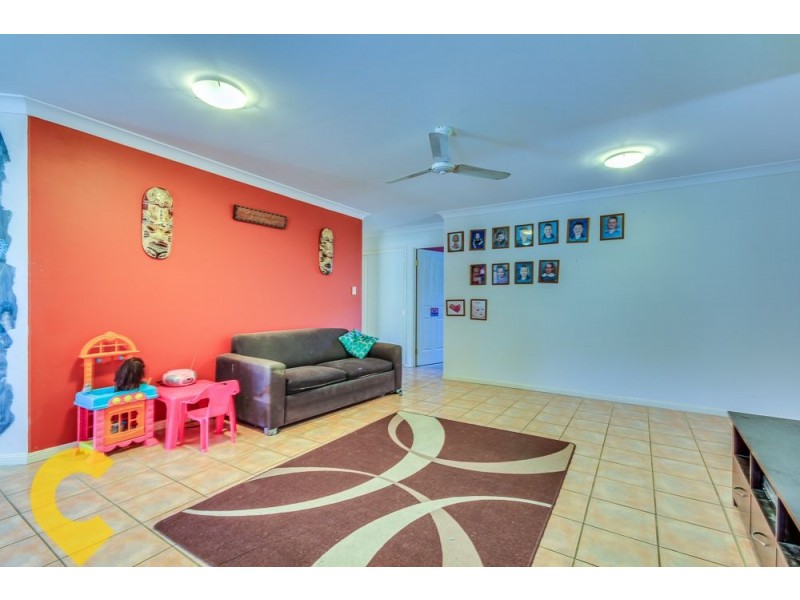 7 Barber Court, Waterford QLD 4133