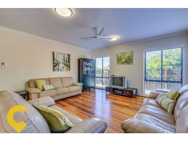 8 Henderson Street, Eight Mile Plains QLD 4113