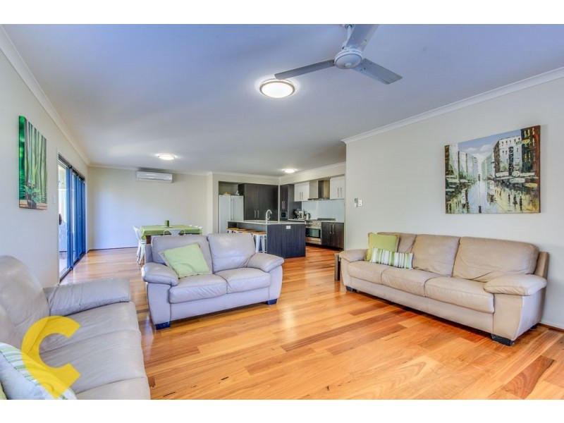 8 Henderson Street, Eight Mile Plains QLD 4113