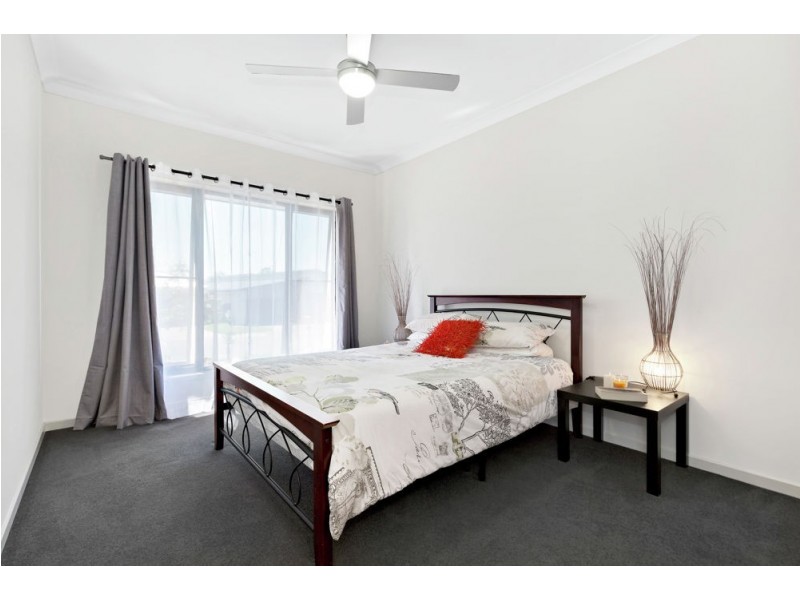 10 Barrington Circuit, Waterford QLD 4133