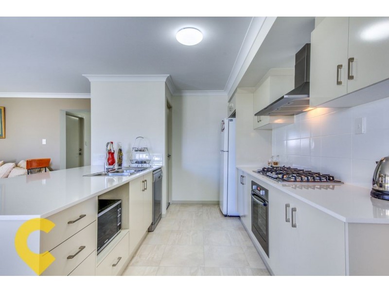 31 Frankland Ave, Waterford QLD 4133