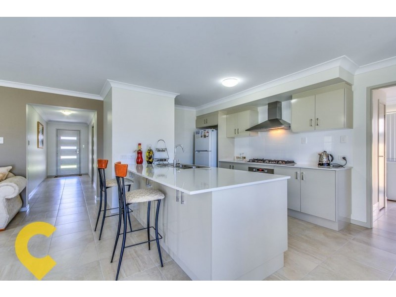 31 Frankland Ave, Waterford QLD 4133
