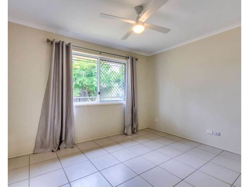 4 Melrose Place, Eagleby QLD 4207