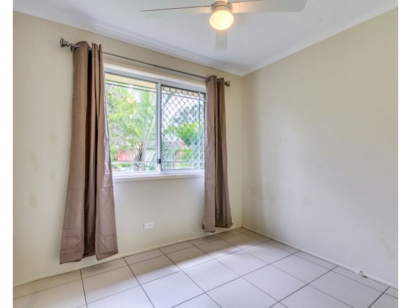 4 Melrose Place, Eagleby QLD 4207