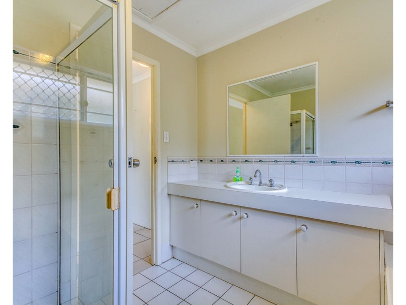 4 Melrose Place, Eagleby QLD 4207