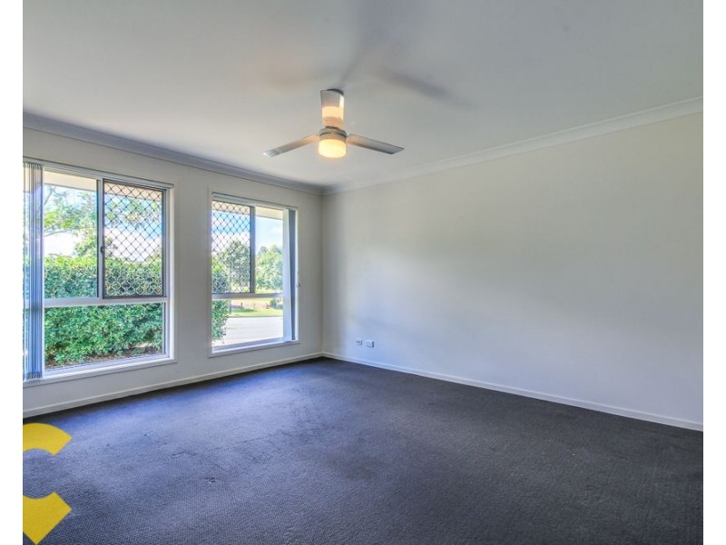 18 Sunridge Circuit, Bahrs Scrub QLD 4207